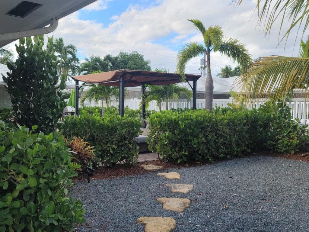 Hotel garden